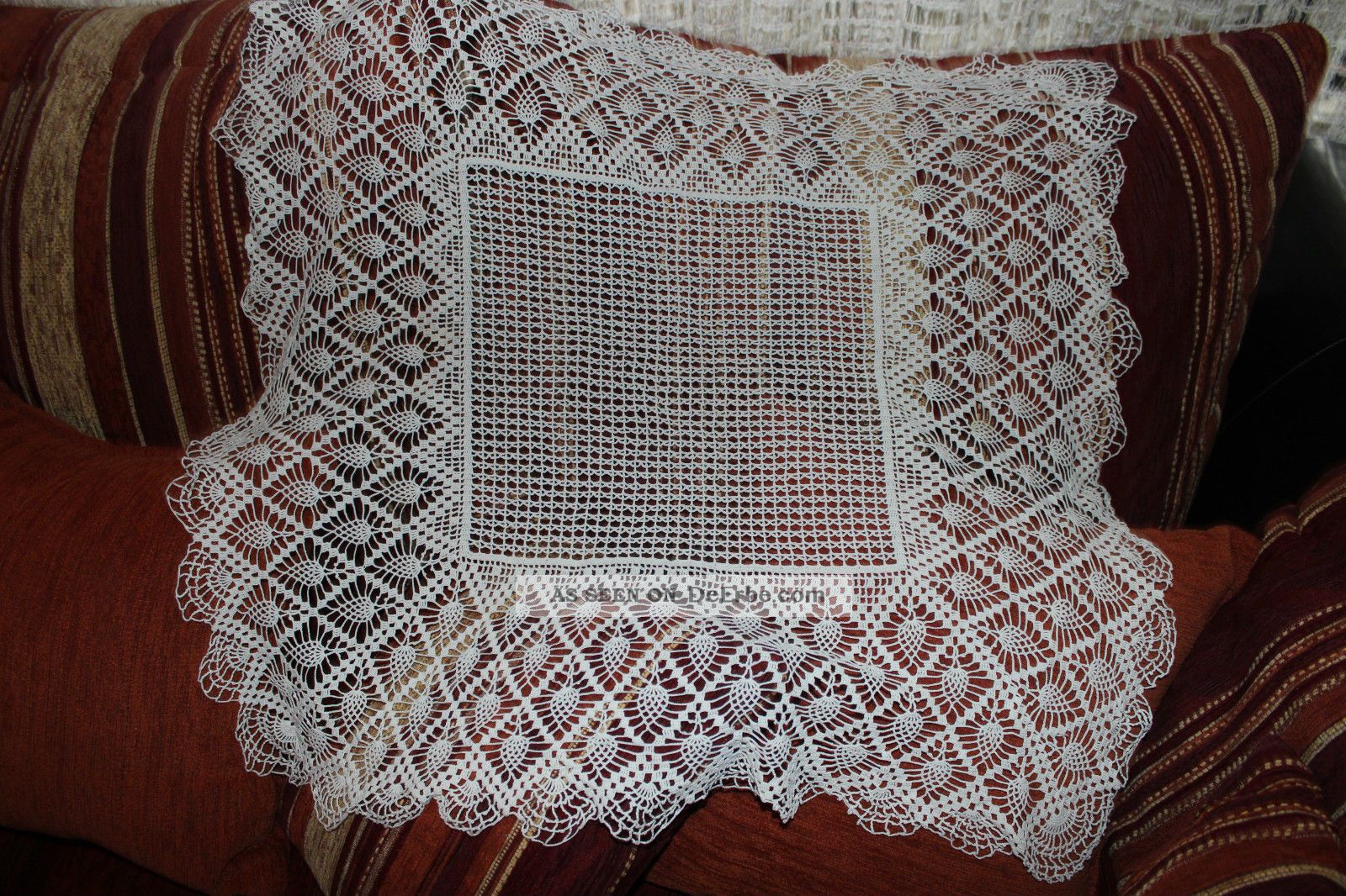Eine Antik Häkel Mitteldecke Ganz Arbeitet Mit Tolle Ananas Motiv Tischdecken Bild
