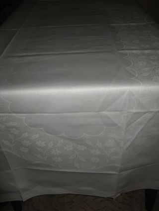 Schöne Tischdecke - Tischtuch - Tafeltuch - Damast - Halbleinen - Blumenranken - Bild