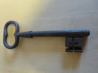 Riesiger Schlüssel,  Kirchenschlüssel,  Massiv,  Historisch, Bild