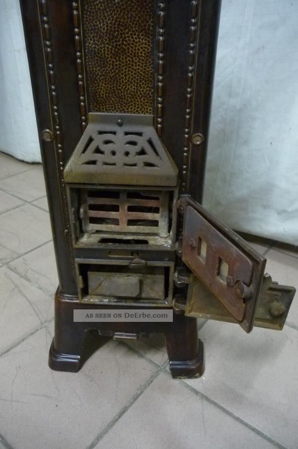 6055. Alter Ofen Deko