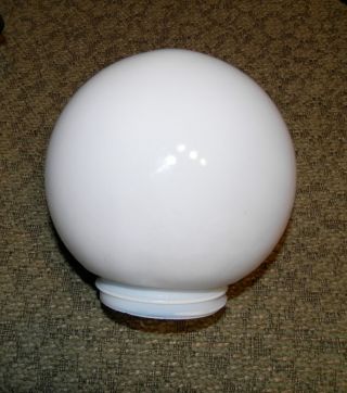 Ersatz Lampenglas Glaschirm F.  Alte Weiße Kugel Hoflampe Außenlampe Scheunenfund Bild