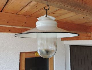 Art Deco Baushaus Lampe Deckenlampe Glaskolben Emailschirm Loft Industrie Bild