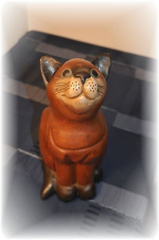 Sitzende Katze Aus Holz,  30cm Bild