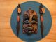 Maske Aus Kenia,  Holz - Handarbeit,  Mit 2 Kriegern Mit Pfeilspitzen,  Top - Zust Holzarbeiten Bild 1