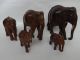 F87) Orginal Holz Elefant Herde Elefanten 5 Tier Geschnitzt Ca 669 Gr Holzarbeiten Bild 1