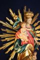Holz Geschnitzte Heiligenfigur Strahlenmadonna Gold Und Bunt Gefasst 40 Cm Skulpturen & Kruzifixe Bild 5