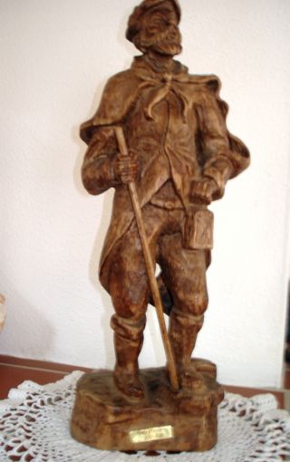 Holzfigur; Geschnitzt; Wanderer; Holz; Bild