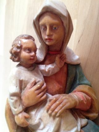 Antike Krippenfigur Maria Und Jesuskind Aus Holz Von 1920/1930 Bild