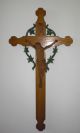 Kreuz Kruzifix Wandkreuz Holzkreuz Geschnitzt Dreinageltypus Jesus Inri Um 1945 Skulpturen & Kruzifixe Bild 1