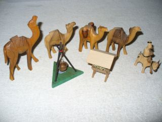 Kamele Aus Holz Bild
