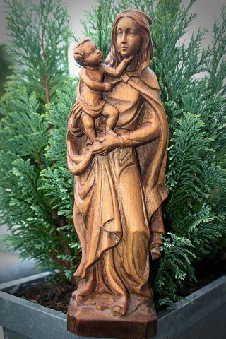 Holzfigur - Madonna Mit Jesus Kind Bild