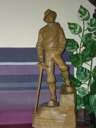 Holzfigur - Bergsteiger Mit Seil Und Pickel - Deko - Geschnitzt - 43cm Bild