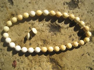 Antike Perlen Kugelkette Aus Bein Erbach Plus Ohrstecker,  76 Gramm Bild
