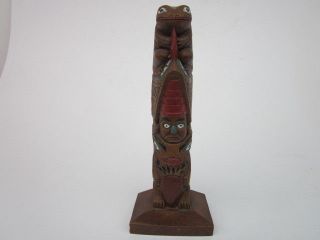 Indianer Totem,  Handbemalt,  Kanada Bild