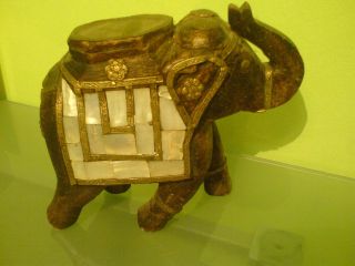 Rarität Antik Alter Holz Elefant Mit Messing Beschlägen,  Perlmuttdecke Indien Bild