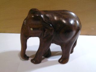 Holzfigur - Schöner Elefant - Handarbeit - Mahagoni - Höhe Ca.  8 Cm,  Ca.  100 G Bild
