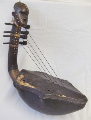 Altes Musikinstrument Saiteninstrument Afrika ? Tier - Haut Schnitzkunst Kopf Bild