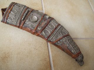 Antike Originale Messerscheide Aus Leder Und Metall Unbeschädigt - 19.  Jhd Bild