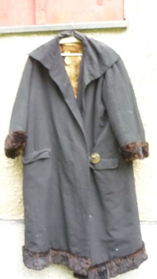 Uralt Antik Mantel Pelzmantel Antique Fur Coat Manteau De Fourrure Gothic Bühne Bild