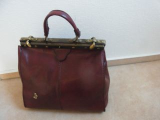 Handtasche / Arzttasche / Rotes Leder Bild