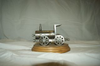 Metallfigur,  Einzelstück,  Dekorationsartikel,  Kleine Lokomotive,  (handarbeit) Bild