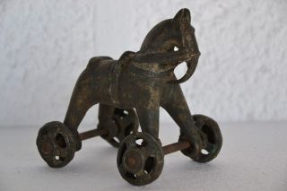 Antikes Bronze Pferd Spielzeug Handarbeit Auf Räder 500g Sehr Selten Bild