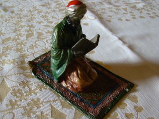 Fliegender Teppich,  Lesebuch Araber Aus Wiener Bronze Bild