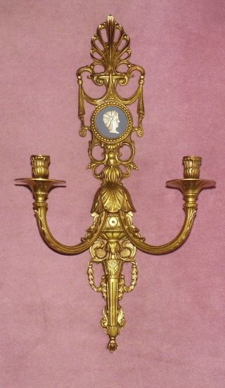 Nachlaß Antiker Wand Kerzenhalter Leuchte Kandelaber Aus Messing 2 Brennstellen Bild