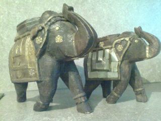 Rarität Antik 2 Elefanten Mit Perlmutt Und Messing Und Kupfer Beschlägen Decke Bild