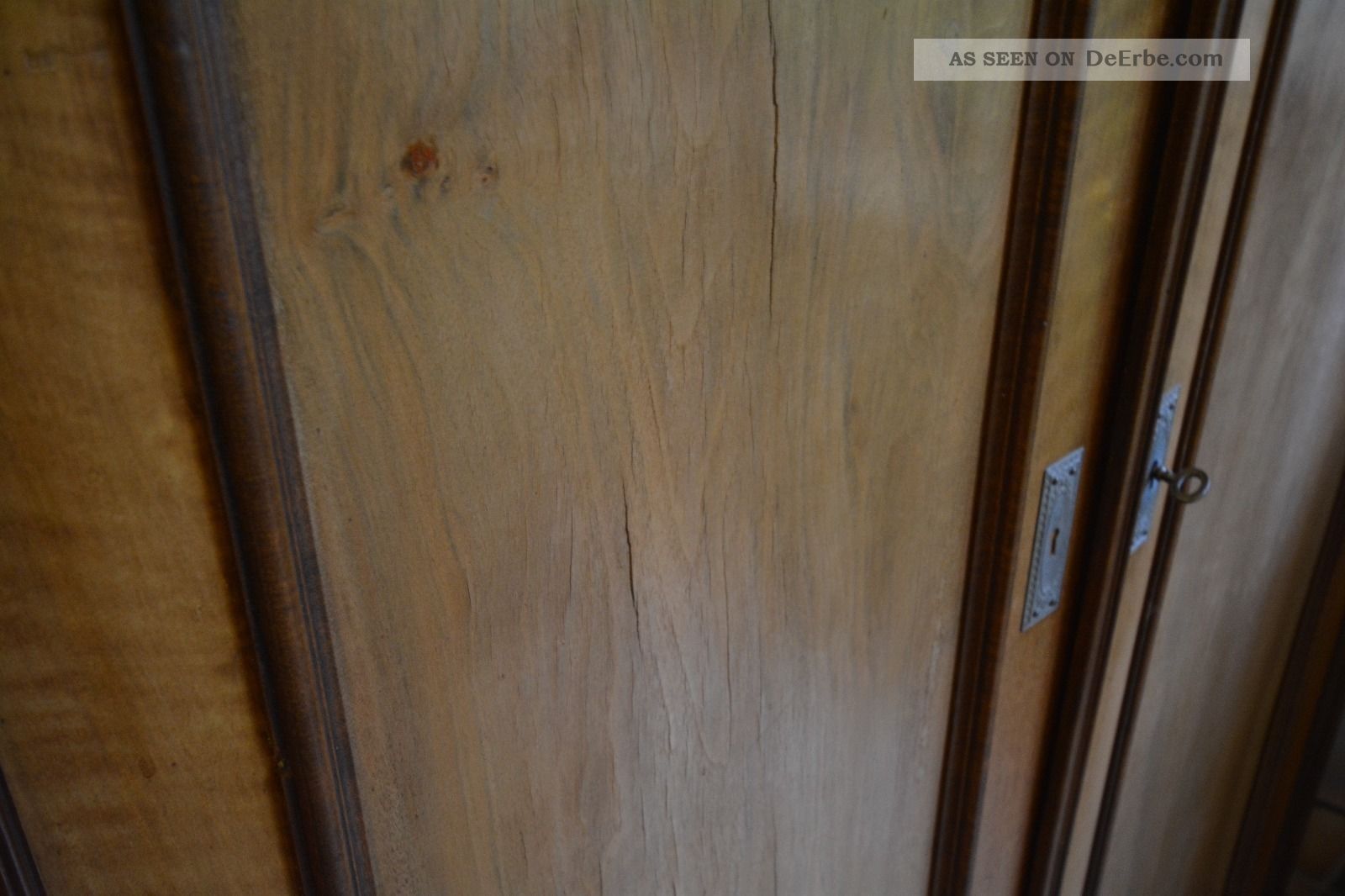 Schöner Antiker Schrank, Gründerzeit, Inneneinrichtung Für Multimedia