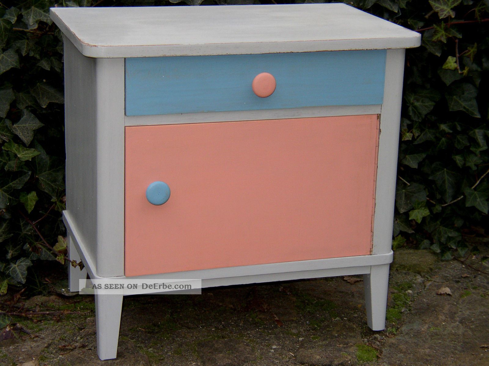 Nachtschrank,  50er Jahre,  Shabby - Chic,  Kleine Kommode,  Beistellmöbel Stilmöbel nach 1945 Bild