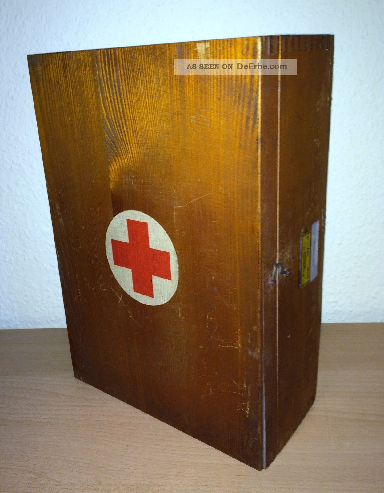 Antiker - Medizinschrank, Sanitätsschrank, Arzneischrank, Aus Kino