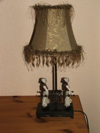 Prächtige Tischlampe - Leuchte - Lampe Im Kolonialstil Bild