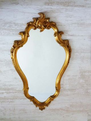 Schöner Spiegel Iim Barock Stil - Wandspiegel - Goldener Rahmen - Verziert Bild