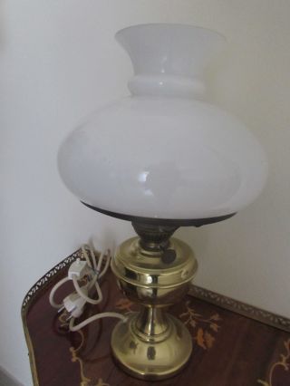 Alt - Tischleuchte Große /lampe Aus Messing Glasschirm Bild