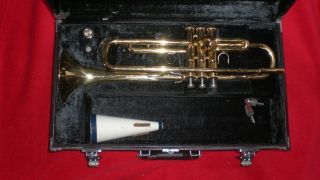 .) Trompete Yamaha Ytr637 Mit Originalkoffer.  Dämpfer Und Mundstück Bild