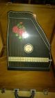 Gitarr - Zither Gut Erhalten Mit Transportkiste Saiteninstrumente Bild 2