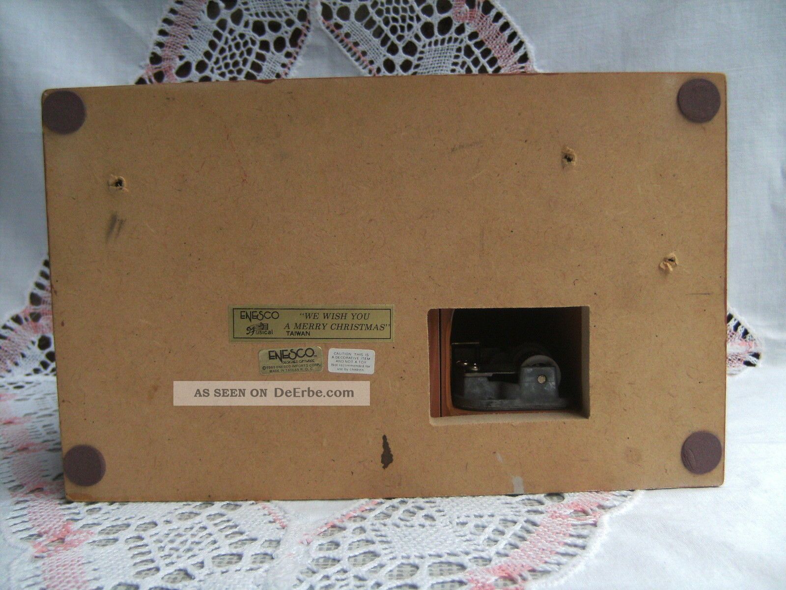 Enesco Spieluhr Santas Workshop " We Wish You A Merry Christmas Enesco Spieluhr Santas Workshop " We Wish You A Merry Christmas " Taiwan 1985