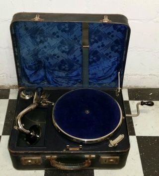 Alter Plattenspieler Grammophon Im Koffer Mit 3 Schellackplatten Alte Kameraden Bild