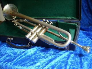 Trompete / Antike B - Jazztrompete Von Christian Reisser,  Ulm Bild