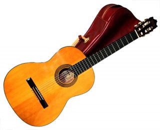 Ibanez Akkustikgitarre / Konzertgitarre Modell Ga60,  Mit Roter Gitarrentasche Bild