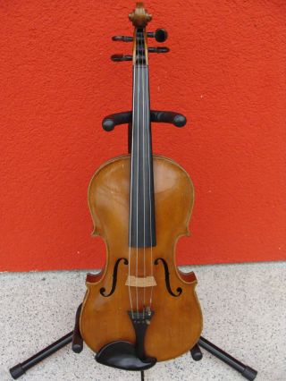 Biete Interessante Violine / Geige. Bild