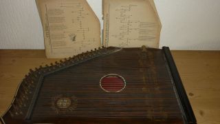 Alte Zitter - Mandolin - Zither Mit Ca.  40 Notenverzeichnisse Bild
