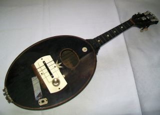 Alte Mandoline Laute Oud Ukulele Balalaika Gitarre Elektrisch ??? Metallklangkör Bild