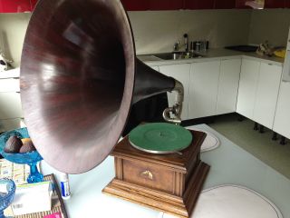 Hmv Wooden Horn Grammophon Bild