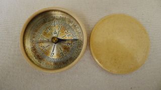 Kompass Mit Deckel Bild