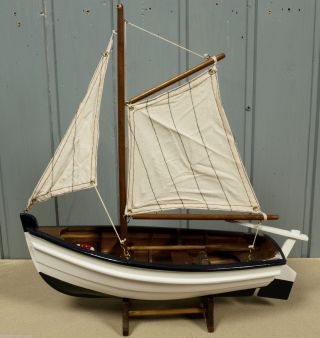 Deko Fischerboot / Segelboot Aus Holz Mit Segel Ca.  33 X 30cm (5141) Bild