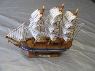 Schiffsmodell Aus Holz Und Leinen,  3 Master Belem,  Breite Ca 19 Cm Bild