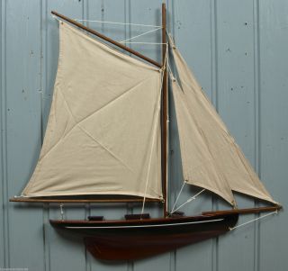 Halbmodell Yacht Segelschiff Boot Aus Holz 56,  5x52cm Für Die Maritime Deko Bild