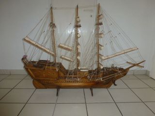 Segelboot Segelschiff Modell Segelyacht Holz Maritim Standmodell Schiff Deko Bild